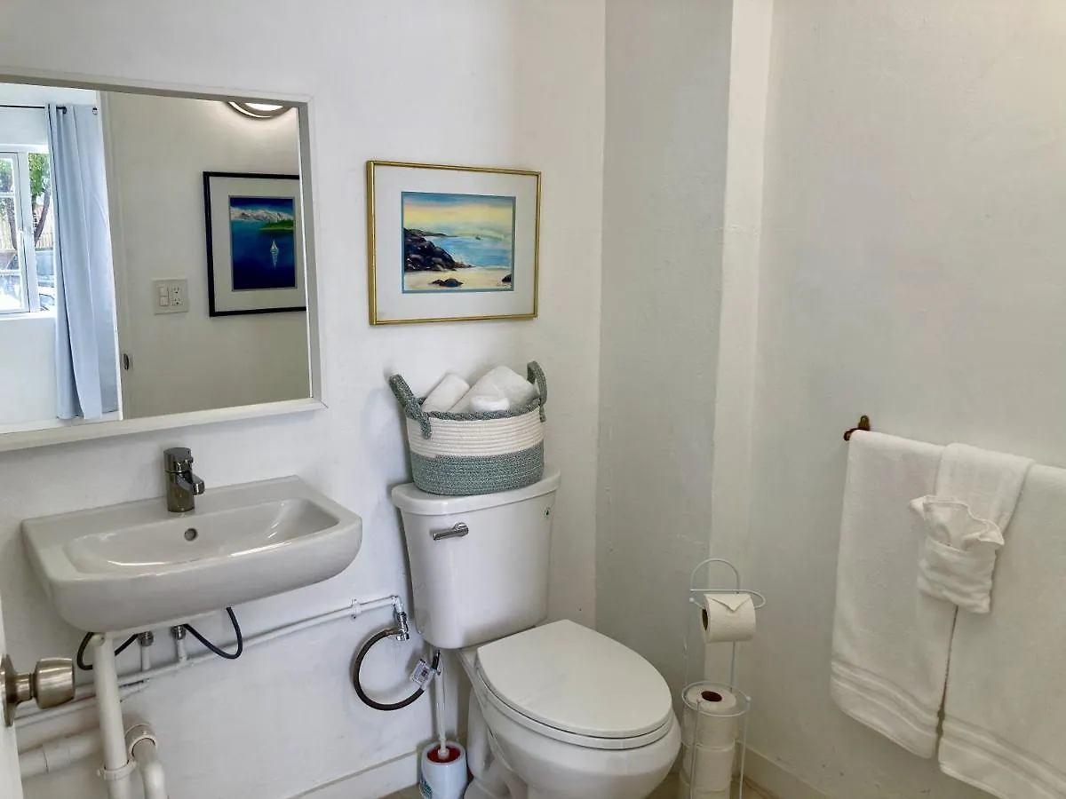 Tropical Apartments In Miramar San Juan
