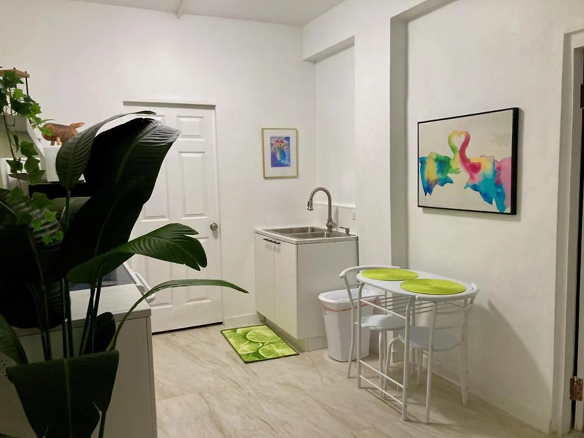 Tropical Apartments In Miramar San Juan
