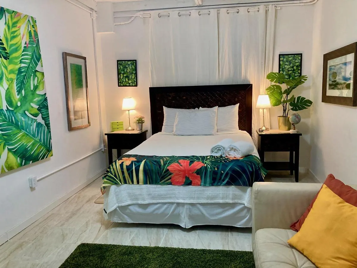 Tropical Apartments In Miramar San Juan 0*,